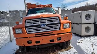 1987 Ford F800 Super Duty