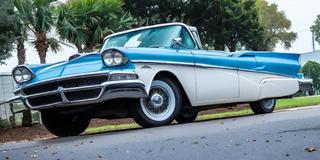 1958 Ford Skyliner